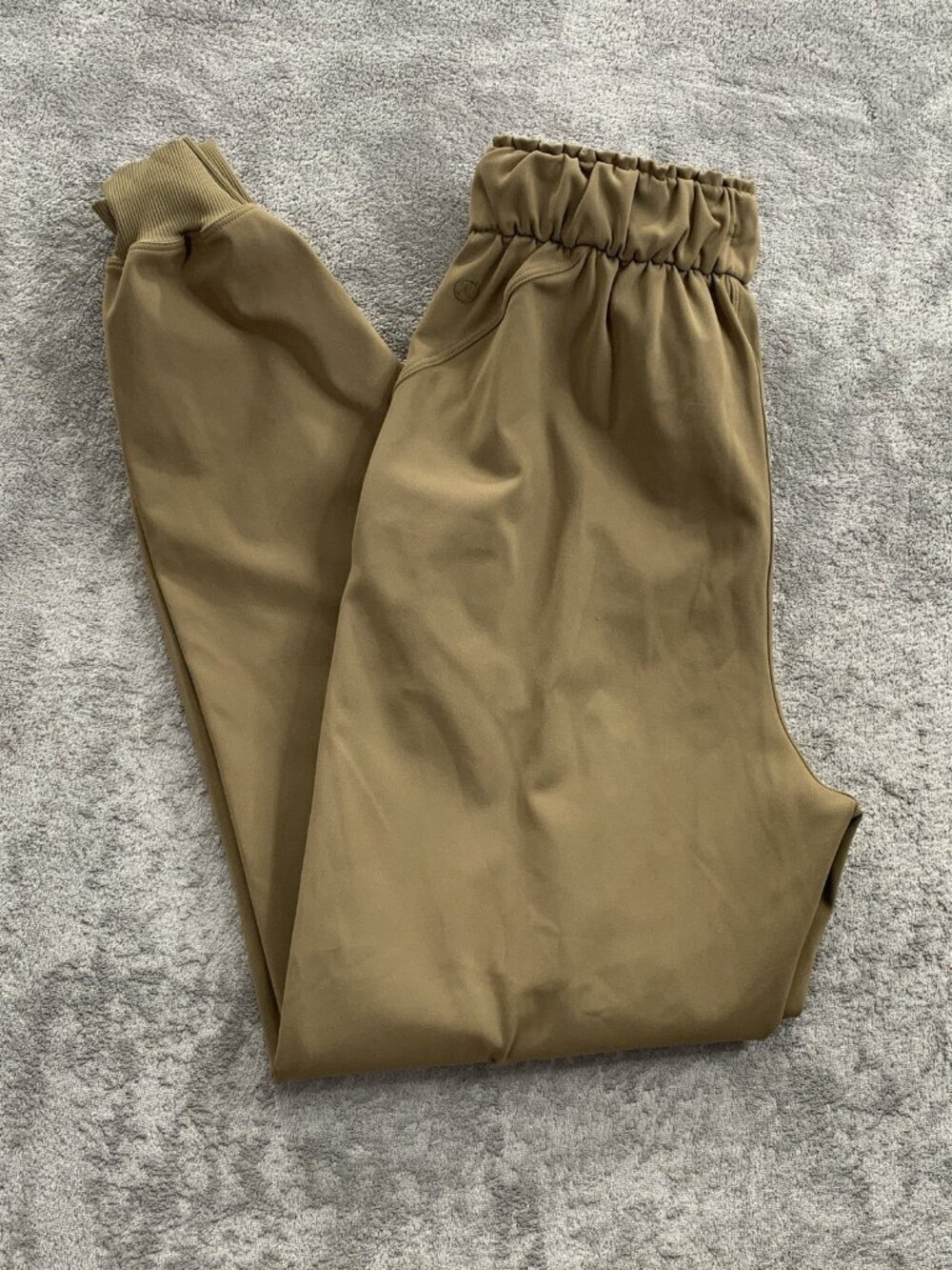 Lululemon Stretch High Rise Jogger Womens Size 2 Artifact Luxtreme Guinness Harp